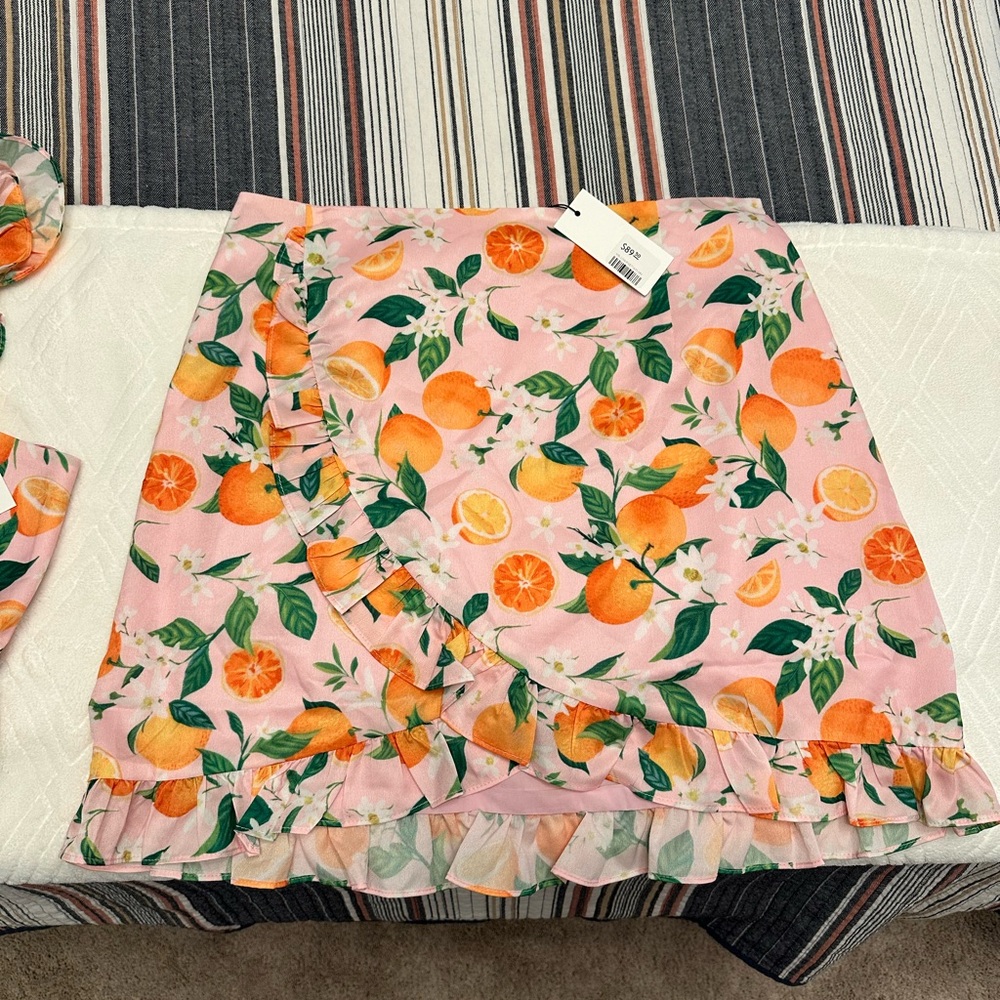 NWT Skirt and top set sugar lips with oranges - Picture 5 of 5